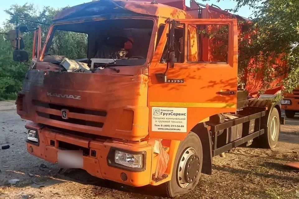 На Херсонщине ударами ВСУ повреждено 20 мусоровозов и спецтехники