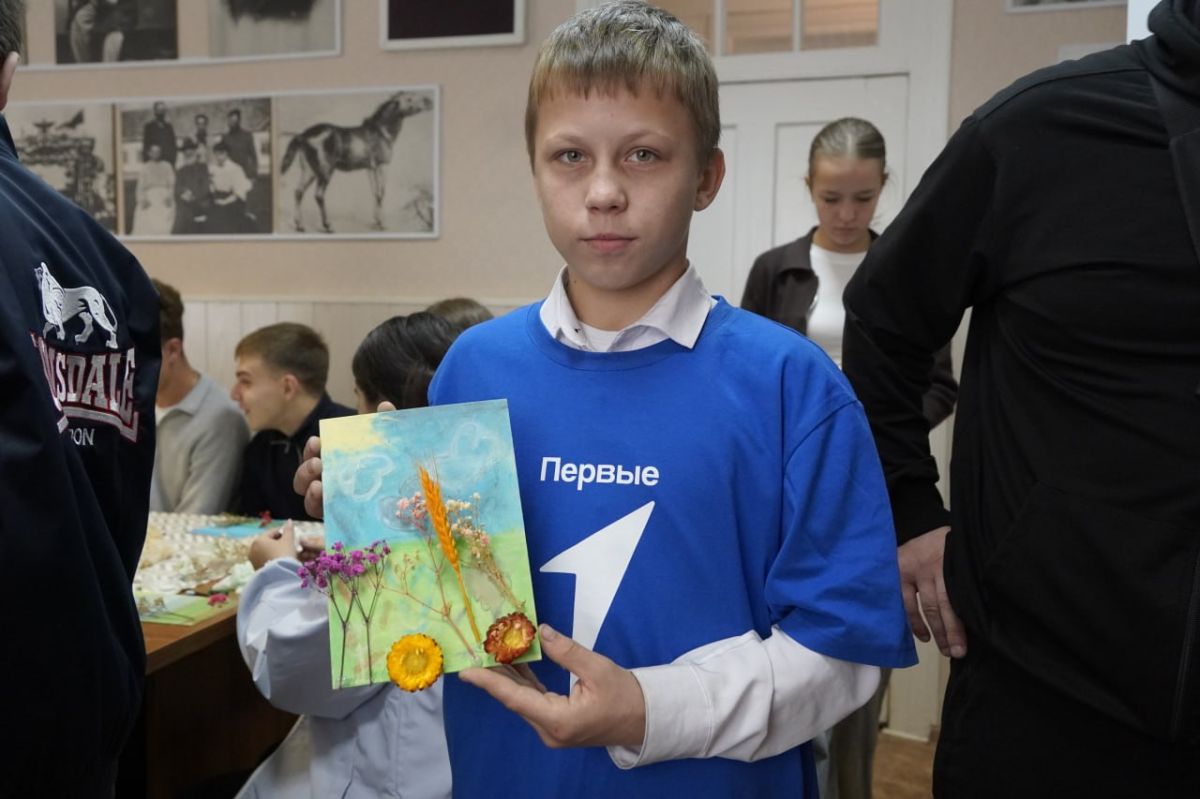 В прошлый раз, когда приезжали в Асканию-Нова с «Правом Первых», пообещали ребятам вернуться уже с новой программой и привезти экспертов «Тавриды» В прошлый раз, когда приезжали в Асканию-Нова с «Правом Первых», пообещали ребятам вернуться уже с новой программой и привезти экспертов «Тавриды»