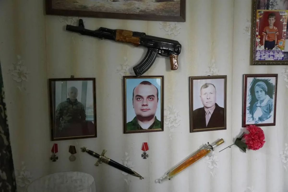 Потерял сына и внука на фронте: в Геническе навестили Михаила Мурзина Потерял сына и внука на фронте: в Геническе навестили Михаила Мурзина