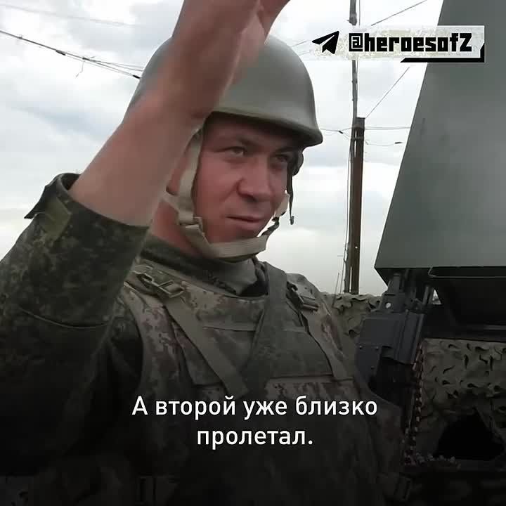 Стрелок с позывным «Чуваш» несет боевое дежурство на пункте воздушного наблюдения, обеспечивая безопасность объектов ДНР