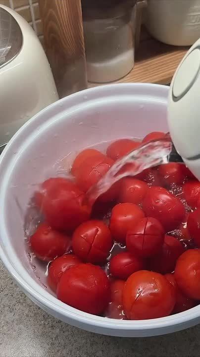 Молодёжь массово делает закрутки, чтобы снизить тревожность