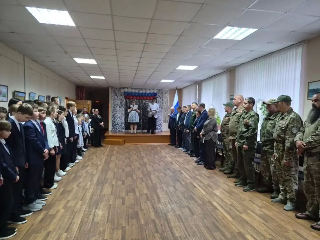 Икона из Рубановской школы Великолепетихского МО заняла своё место в экспозиции музея в селе Степановка Пензенской области Икона из Рубановской школы Великолепетихского МО заняла своё место в экспозиции музея в селе Степановка Пензенской области