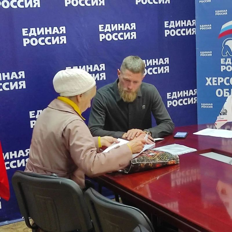 В местном отделении Единой России прошел прием граждан В местном отделении Единой России прошел прием граждан