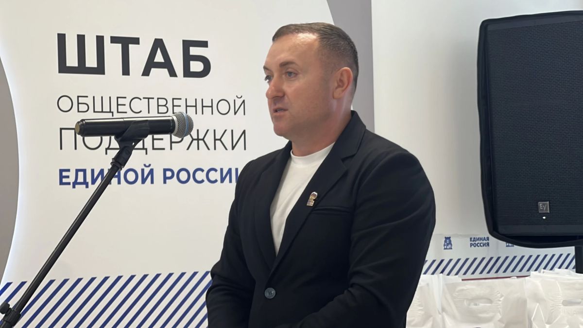 32 человека труда. Врачи, педагоги, тренеры, работники культуры на этот раз они сами принимали поздравления 32 человека труда. Врачи, педагоги, тренеры, работники культуры на этот раз они сами принимали поздравления