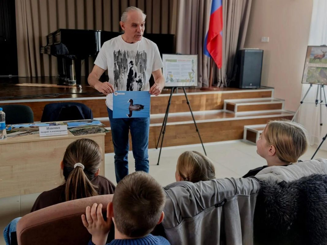 В Геническе открылась фотовыставка, посвященная флоре и фауне региона В Геническе открылась фотовыставка, посвященная флоре и фауне региона