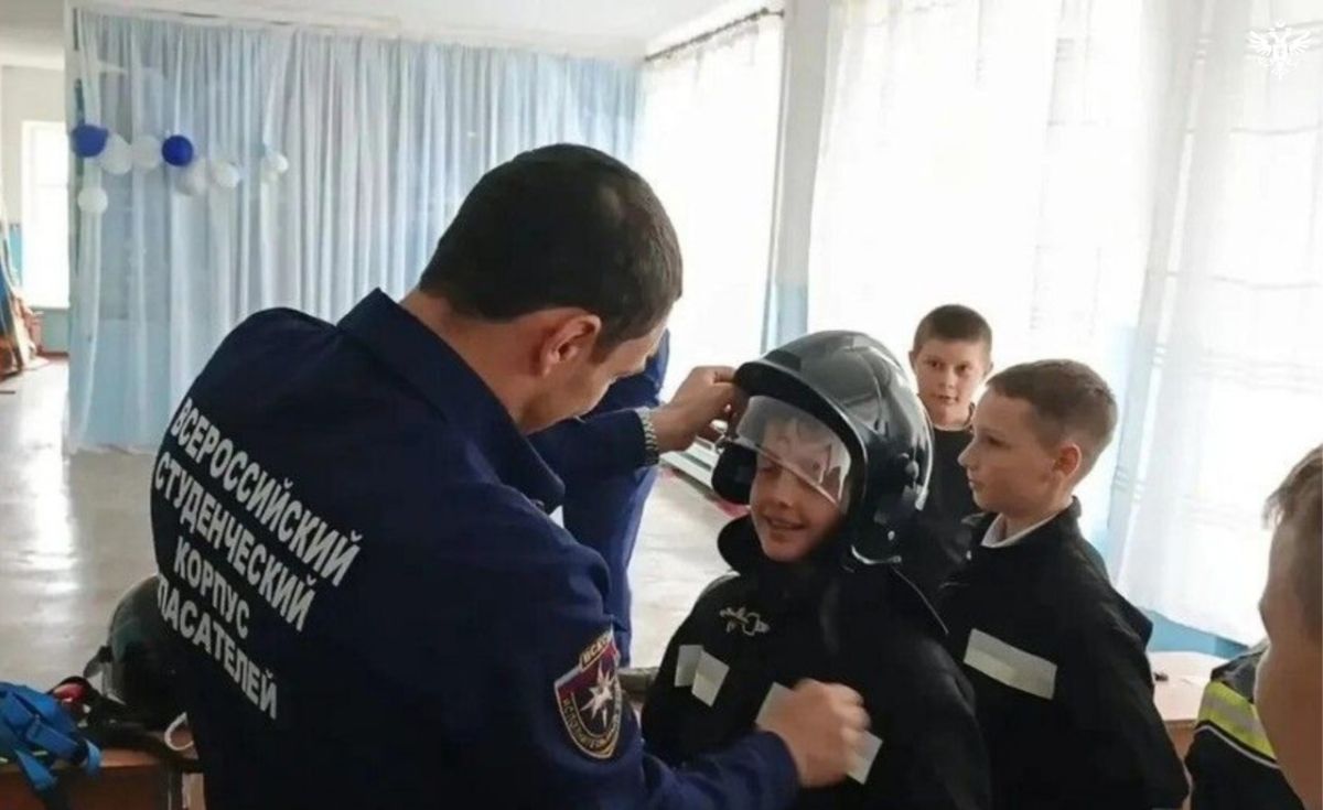 В Рубановской школе откроют профильные кадетские классы спасателей