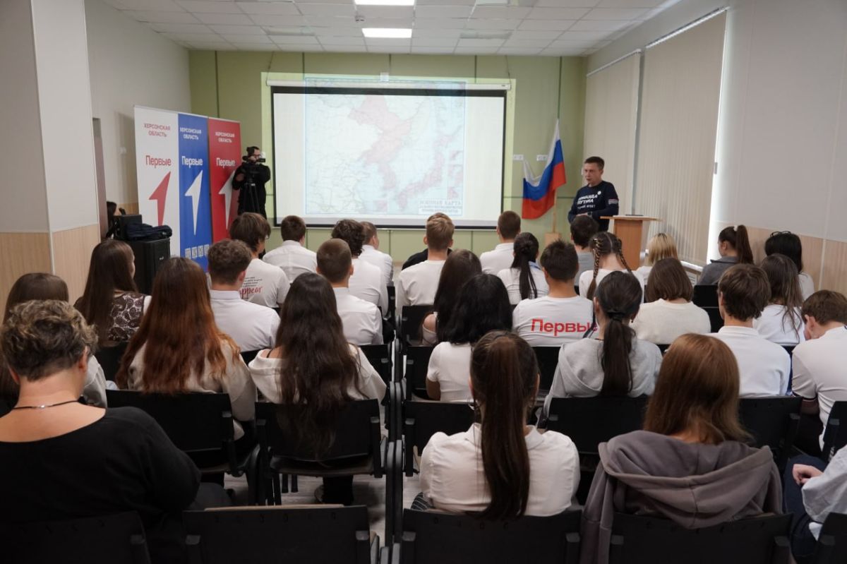 Сегодня у ребят Генической школы № 4 получилось сразу два важных события Сегодня у ребят Генической школы № 4 получилось сразу два важных события