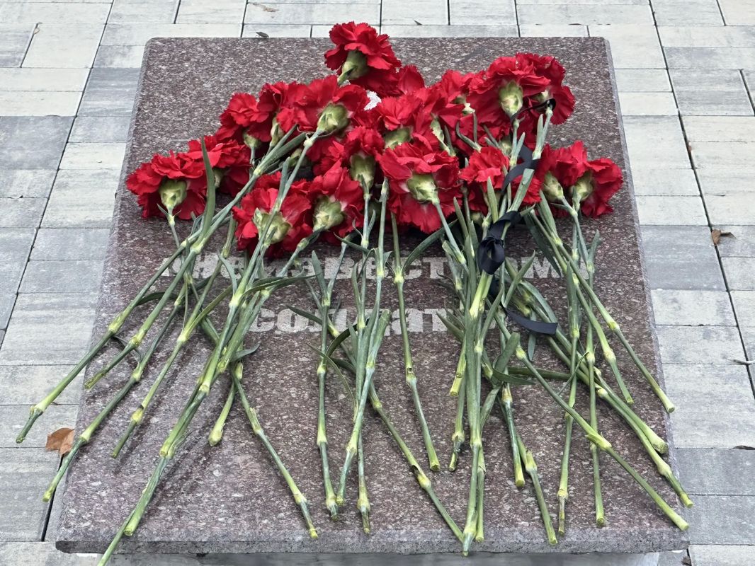 «Сегодня, в День белых журавлей, у памятника павшим героям собрались те, для кого память — не просто слово