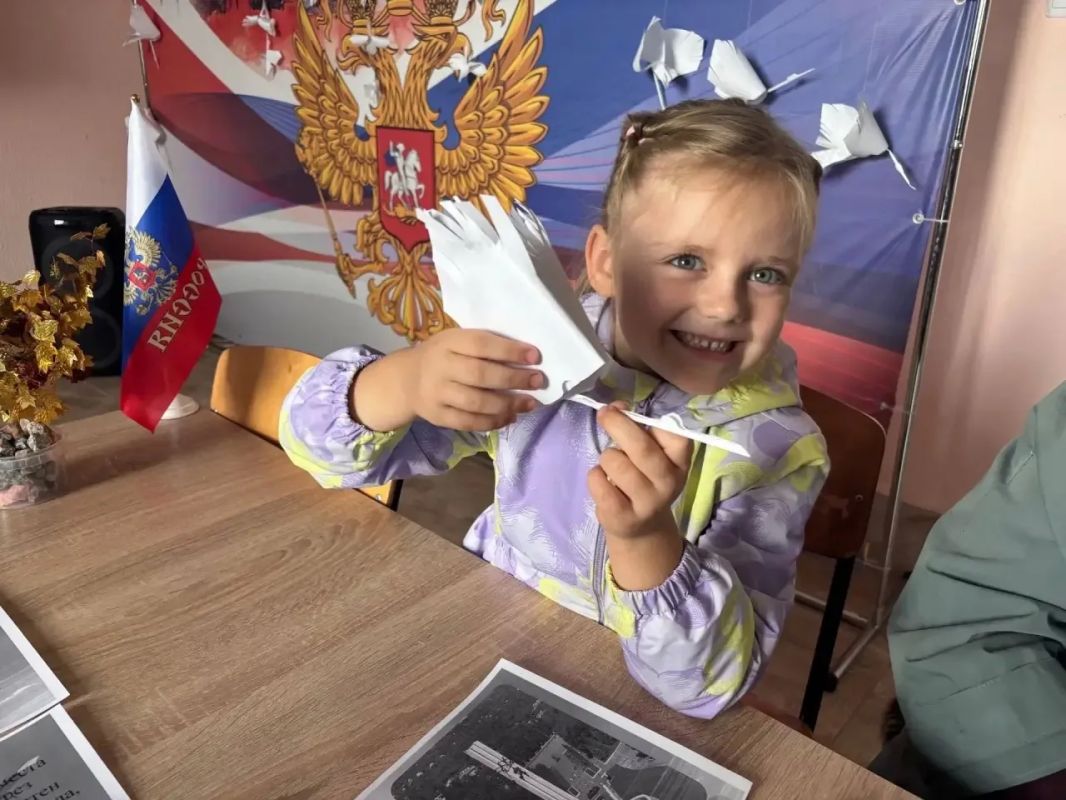 В учреждениях культуры Каховского округа отметили День белых журавлей В учреждениях культуры Каховского округа отметили День белых журавлей