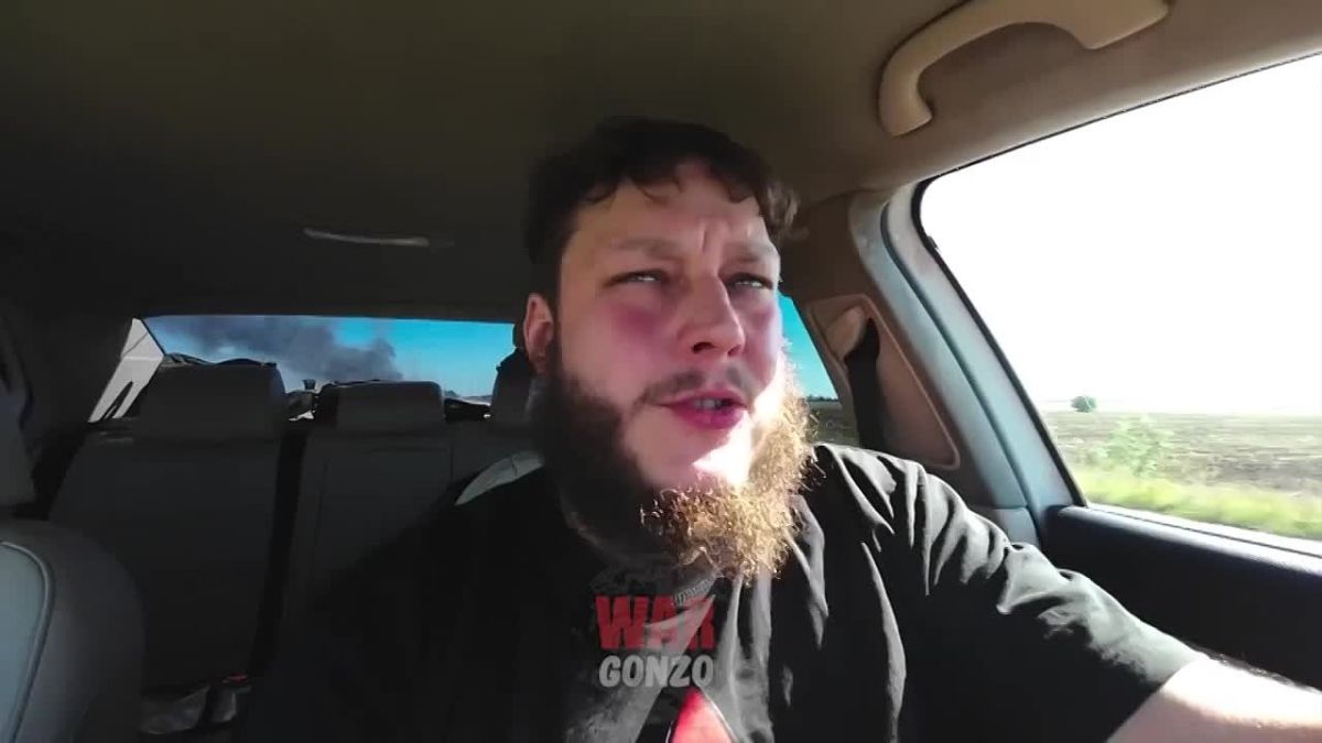 WarGonzo: Реальность трассы «Новороссия»: сгоревшие фуры и опасность БПЛА