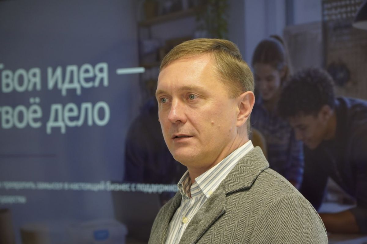 Неделя выходит очень насыщенной — почти каждый день по несколько встреч и выездов Неделя выходит очень насыщенной — почти каждый день по несколько встреч и выездов