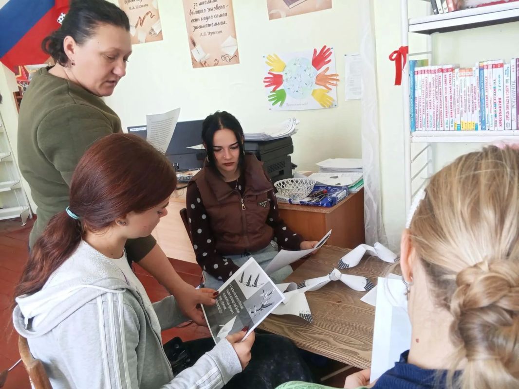 «Белые журавли памяти»: в библиотеках Скадовского округа прошли памятные мероприятия «Белые журавли памяти»: в библиотеках Скадовского округа прошли памятные мероприятия