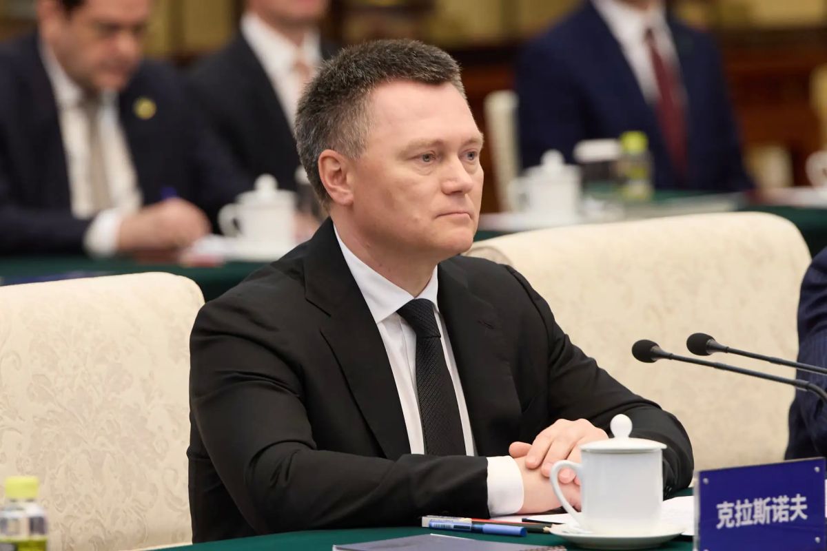 Игорь Краснов провел переговоры с членом Политбюро Центрального комитета Коммунистической партии Китая Чэнь Вэньцином Игорь Краснов провел переговоры с членом Политбюро Центрального комитета Коммунистической партии Китая Чэнь Вэньцином
