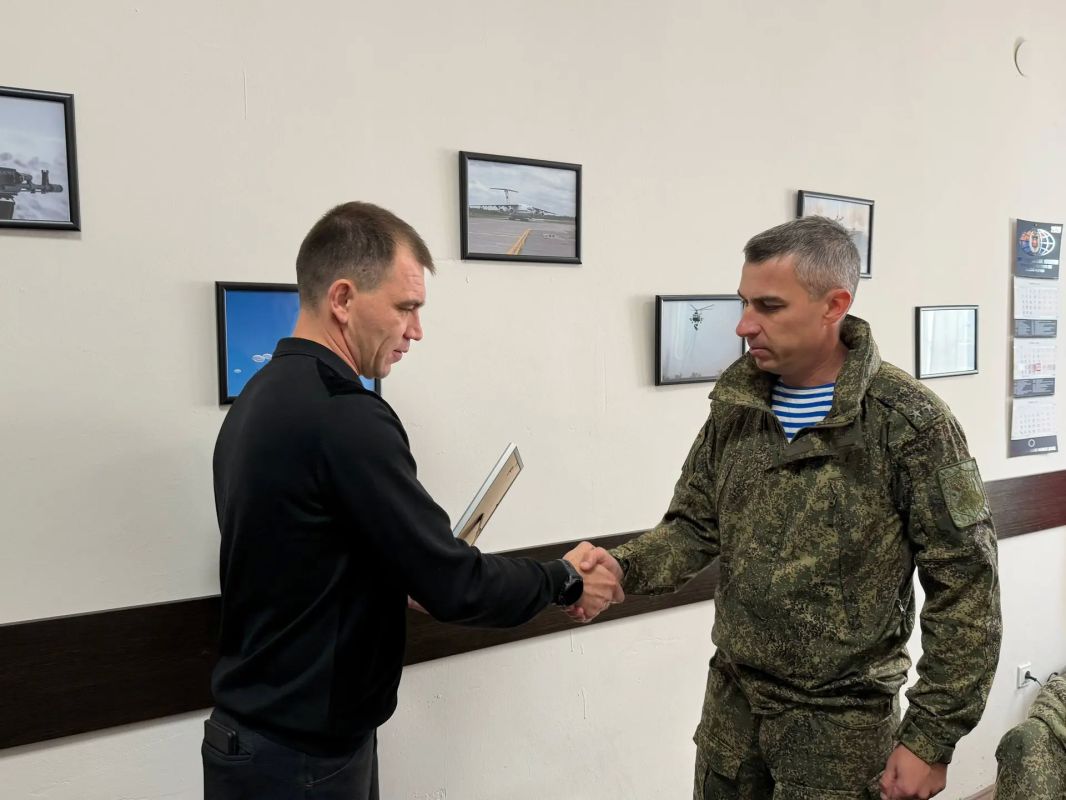 Рамиль Замалетдинов поблагодарил защитников Херсонской области Рамиль Замалетдинов поблагодарил защитников Херсонской области