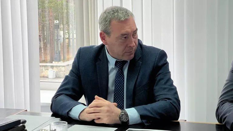 ВСУ пытаются устроить транспортную блокаду города-спутника Запорожской АЭС Энергодара, дистанционно минируя подъездные дороги и атакую дронами транспорт, заявил мэр города Максим Пухов