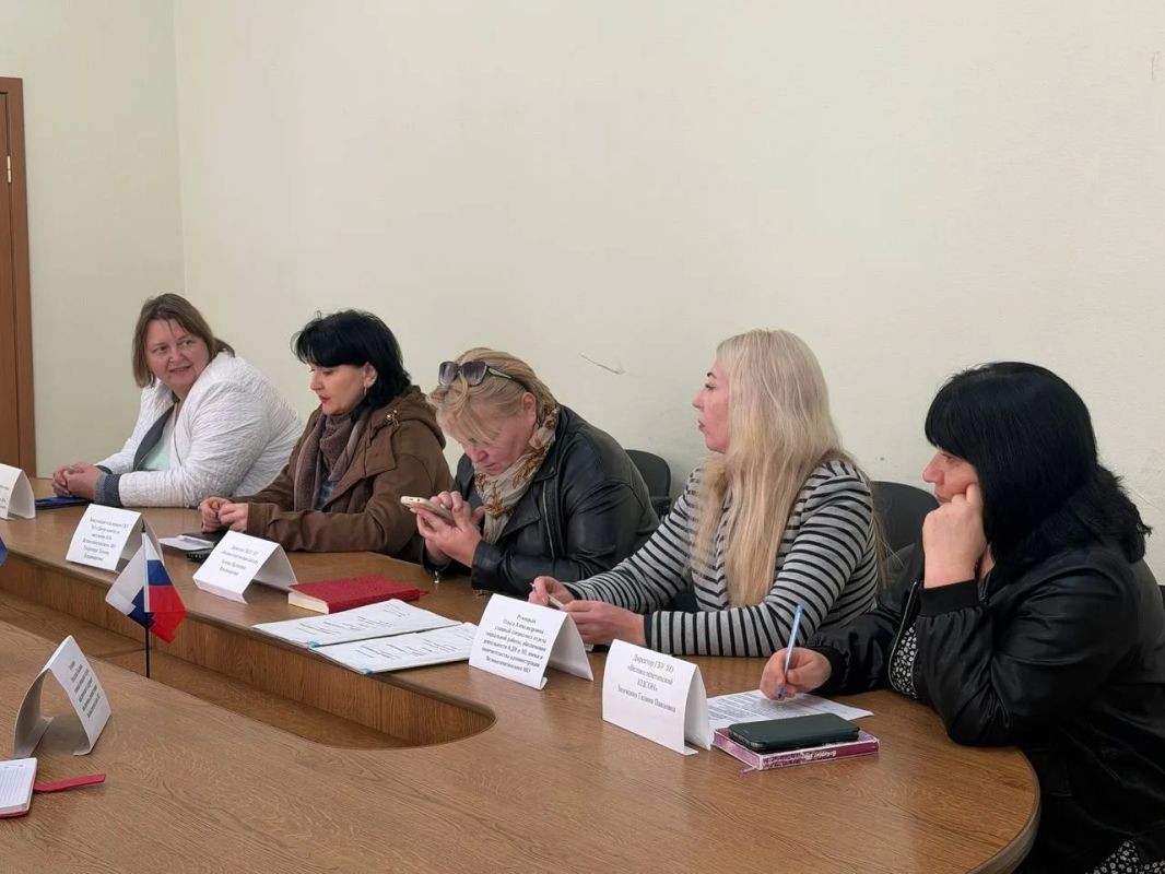 Комиссия по делам несовершеннолетних Великолепетихского округа рассмотрела заявление о защите прав ребенка и его помещении в реабилитационный центр Комиссия по делам несовершеннолетних Великолепетихского округа рассмотрела заявление о защите прав ребенка и его помещении в реабилитационный центр