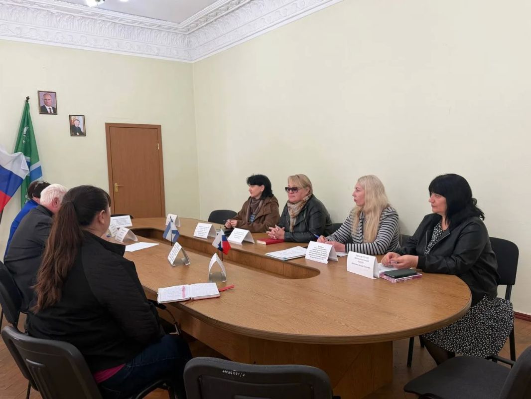 Комиссия по делам несовершеннолетних Великолепетихского округа рассмотрела заявление о защите прав ребенка и его помещении в реабилитационный центр Комиссия по делам несовершеннолетних Великолепетихского округа рассмотрела заявление о защите прав ребенка и его помещении в реабилитационный центр