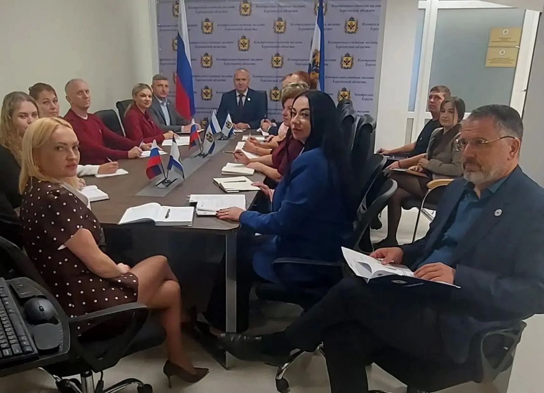Председатель Контрольно-счетной палаты Херсонской области провел рабочее совещание