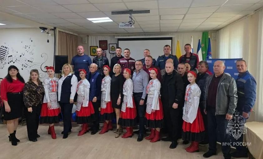 Герои дорог: чествуем тех, кто всегда на посту Герои дорог: чествуем тех, кто всегда на посту