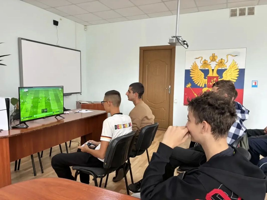 23 октября в пгт Ивановка состоялась встреча молодёжного клуба по интересам «Третий тайм» 23 октября в пгт Ивановка состоялась встреча молодёжного клуба по интересам «Третий тайм»
