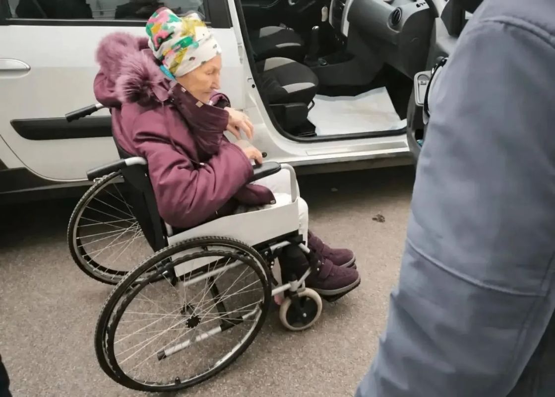 Одинокую маломобильную пенсионерку из Днепрян устроили в Геническую ЦРБ