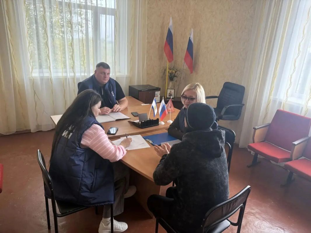 Какие документы нужны для оформления положенных выплат и как решить бытовые проблемы? С такими вопросами участники СВО и их близкие обратились на Единый день приема в Нижнесерогозском округе Какие документы нужны для оформления положенных выплат и как решить бытовые проблемы? С такими вопросами участники СВО и их близкие обратились на Единый день приема в Нижнесерогозском округе