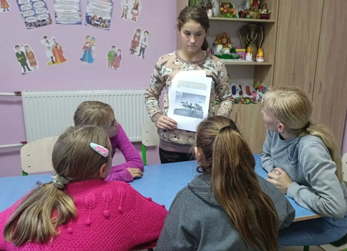 В Богдановском сельском клубе прошёл исторический экскурс «Легендарная тачанка», приуроченный к 59-летию со дня установки памятника В Богдановском сельском клубе прошёл исторический экскурс «Легендарная тачанка», приуроченный к 59-летию со дня установки памятника
