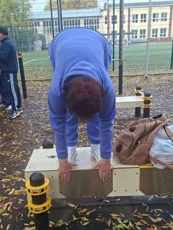 В Скадовске на площадке муниципального округа прошла зарядка «Вместе для здоровья» В Скадовске на площадке муниципального округа прошла зарядка «Вместе для здоровья»