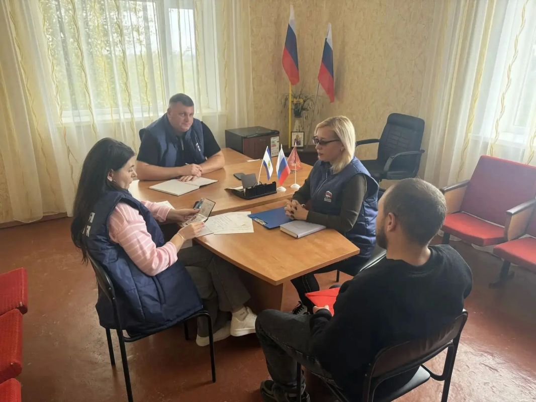 Какие документы нужны для оформления положенных выплат и как решить бытовые проблемы? С такими вопросами участники СВО и их близкие обратились на Единый день приема в Нижнесерогозском округе Какие документы нужны для оформления положенных выплат и как решить бытовые проблемы? С такими вопросами участники СВО и их близкие обратились на Единый день приема в Нижнесерогозском округе