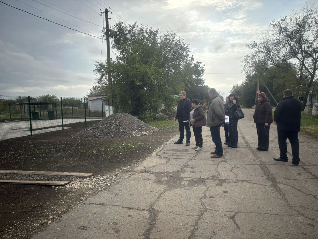 Сегодня провел прием граждан в селах Новодмитровка Вторая и Благодное Сегодня провел прием граждан в селах Новодмитровка Вторая и Благодное