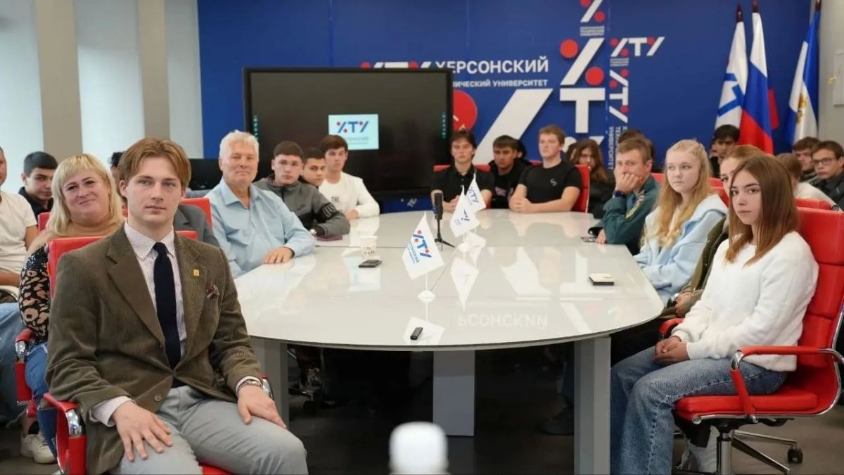 Студенты ХТУ поговорили о будущем Херсонской области Студенты ХТУ поговорили о будущем Херсонской области