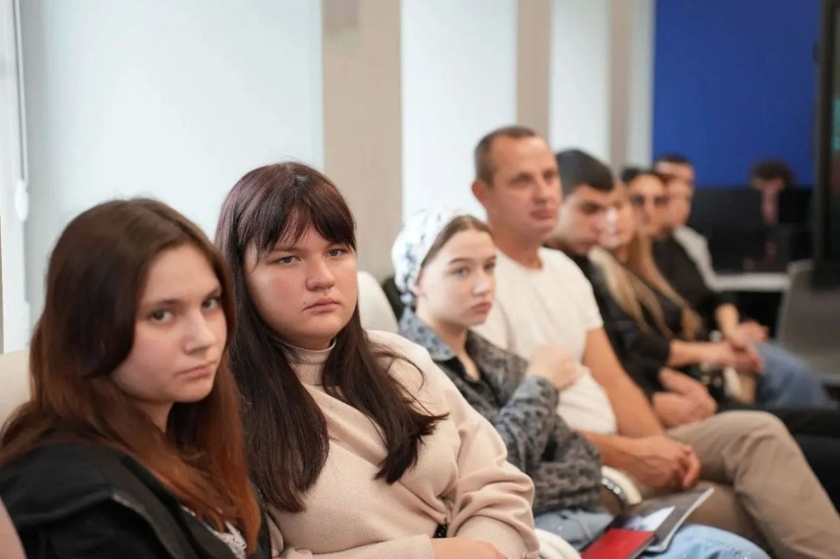 Студенты ХТУ поговорили о будущем Херсонской области Студенты ХТУ поговорили о будущем Херсонской области