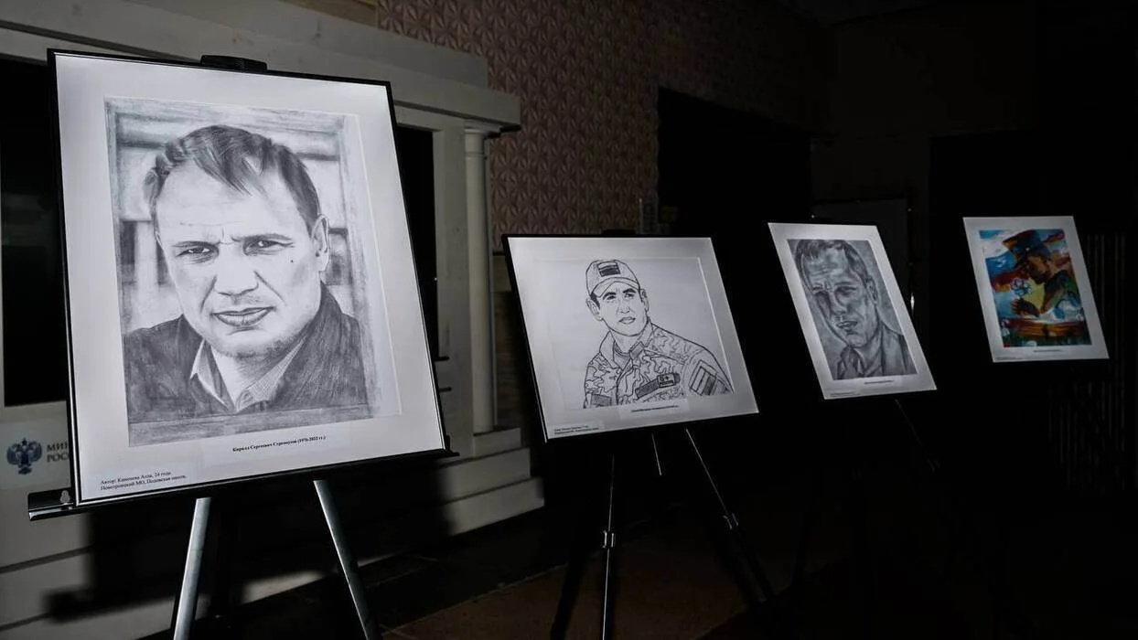 Передвижная выставка «Герои освобожденной Херсонщины» открылась в Верхнем Рогачике