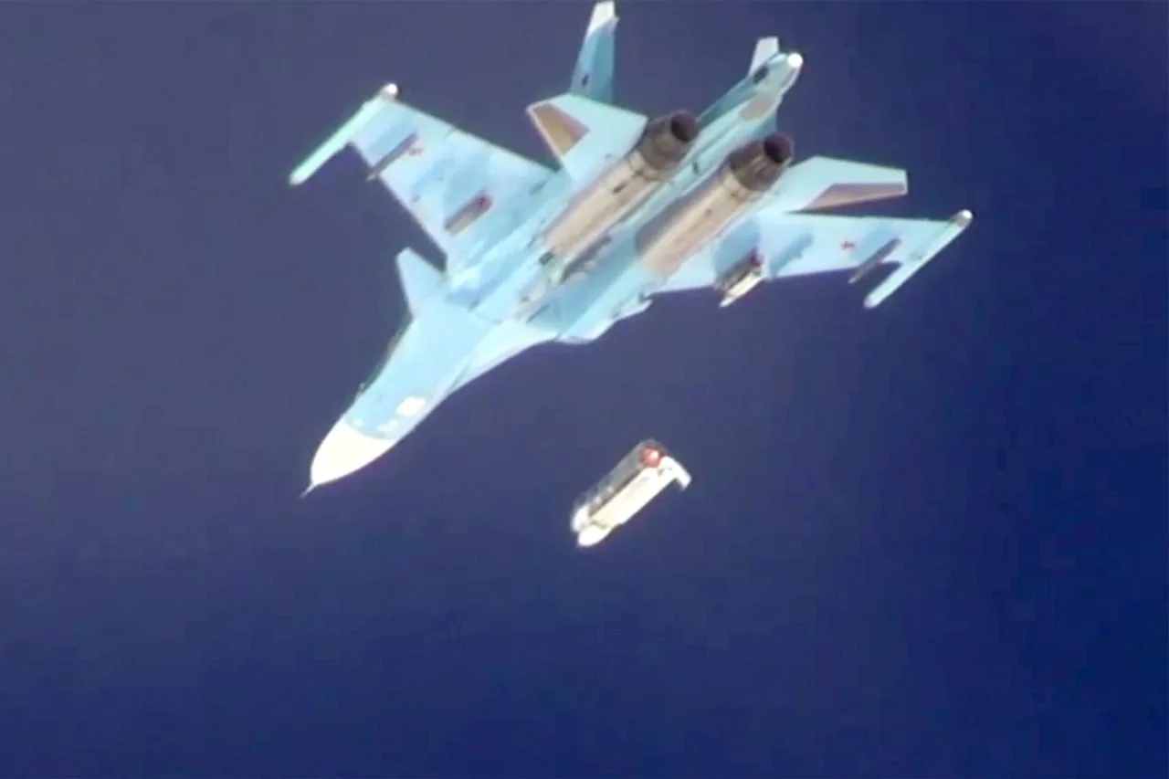 ВКС России применяют тяжёлые авиабомбы ФАБ-3000 с УМПК по позициям ВСУ — Military Watch Magazine