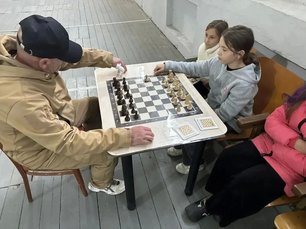 Шахматная викторина в Приморском: праздник, объединивший поколения Шахматная викторина в Приморском: праздник, объединивший поколения