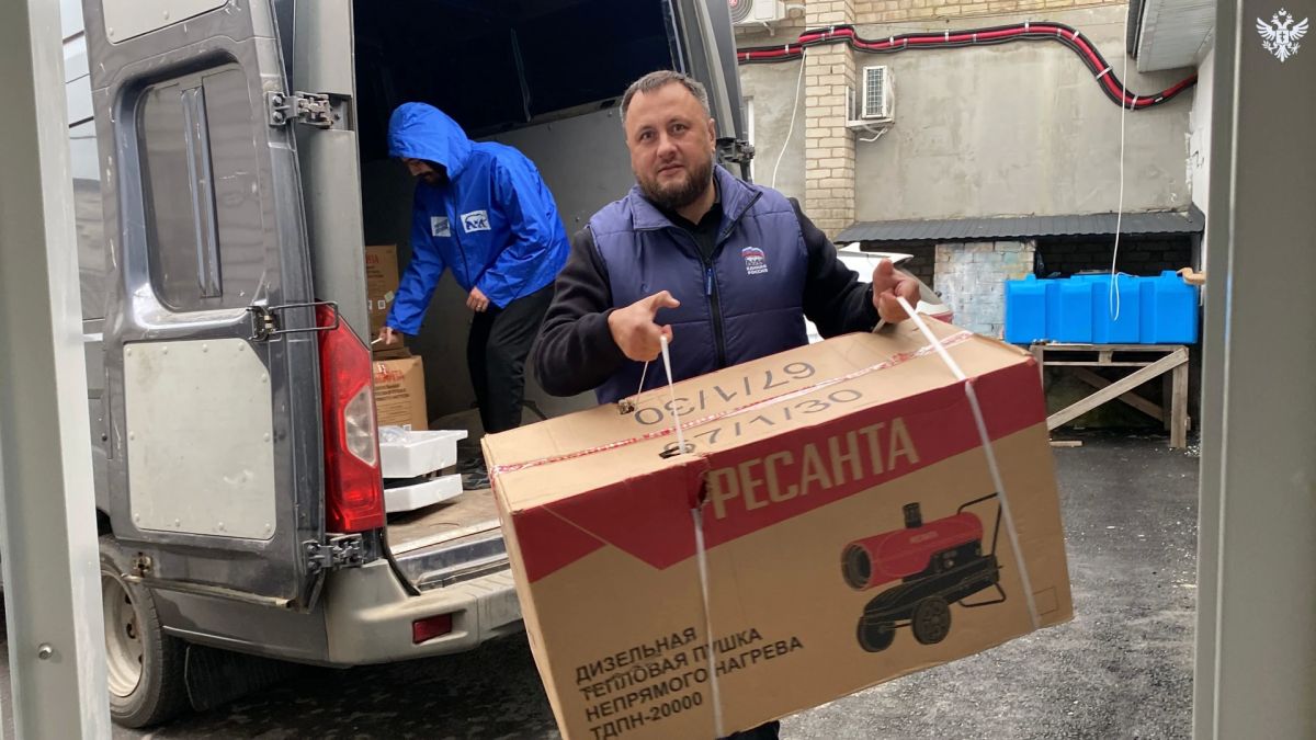 В Алешковскую больницу привезли восемь тепловых пушек для обогрева В Алешковскую больницу привезли восемь тепловых пушек для обогрева