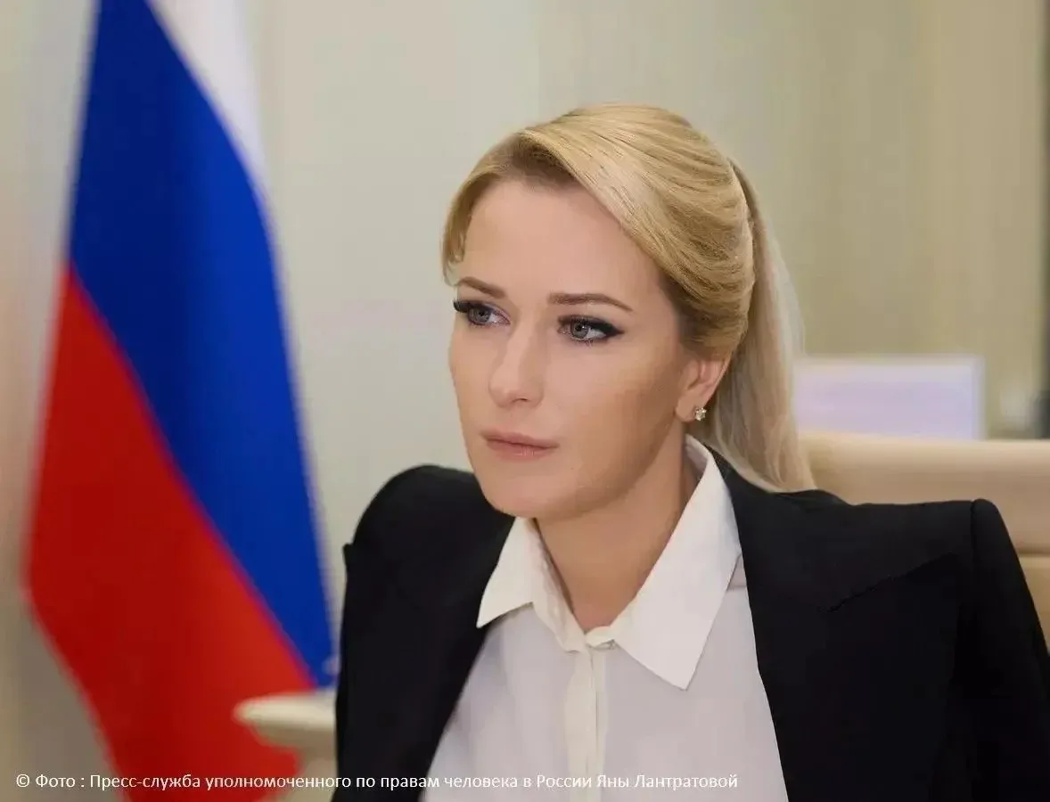 25 автобусов и 50 врачей уже едут в Алешки