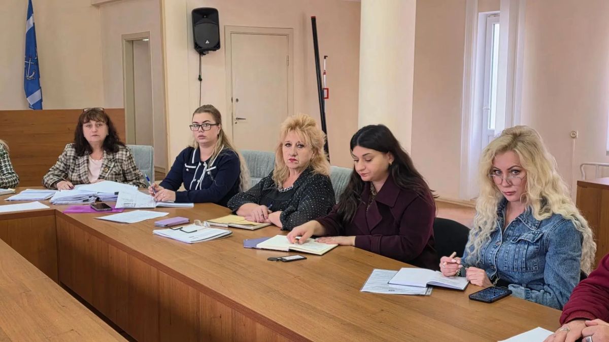 Заседание Комиссии по делам несовершеннолетних в администрации Скадовского округа Заседание Комиссии по делам несовершеннолетних в администрации Скадовского округа
