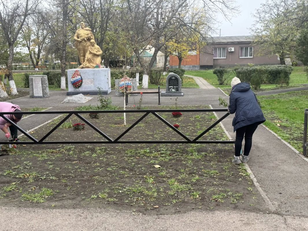 Сохраняя память поколений: благоустройство мемориального комплекса в селе Рубановка Сохраняя память поколений: благоустройство мемориального комплекса в селе Рубановка