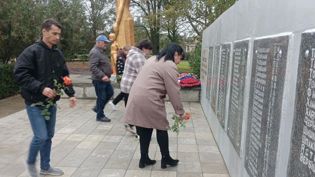 В Григорьевском СДК почтили память героев-освободителей В Григорьевском СДК почтили память героев-освободителей