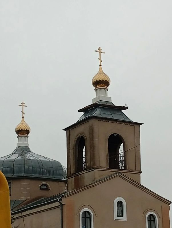 Важное событие в Каланчакском округе: освящение креста и купола Преображенского храма Важное событие в Каланчакском округе: освящение креста и купола Преображенского храма