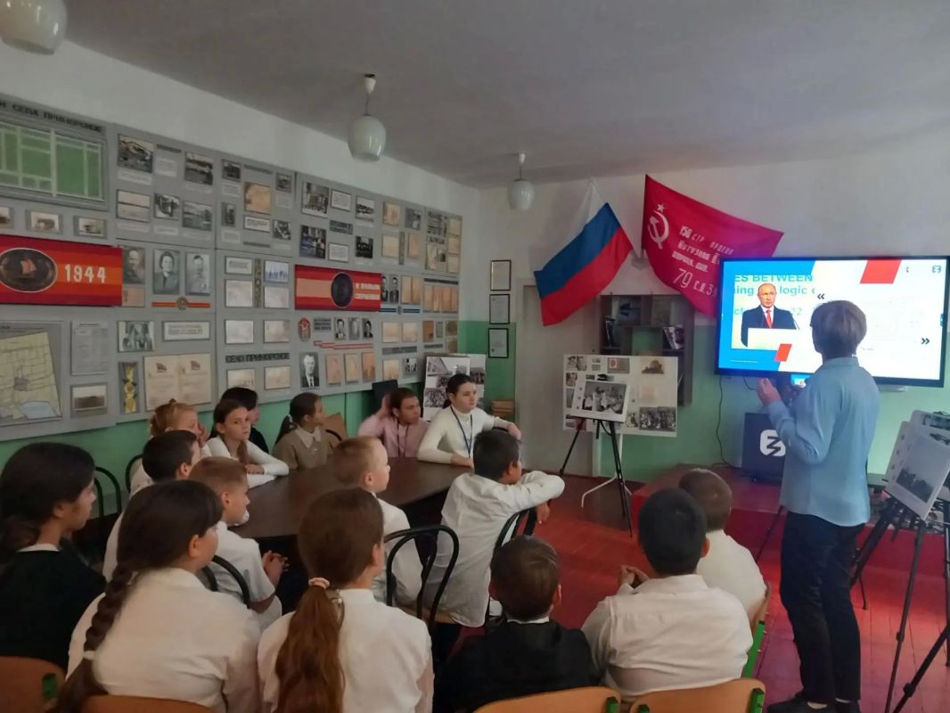 «День в школьном музее: музейные каникулы» в Приморской школе «День в школьном музее: музейные каникулы» в Приморской школе