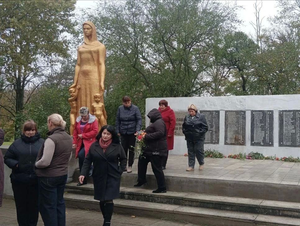 В Григорьевском СДК почтили память героев-освободителей В Григорьевском СДК почтили память героев-освободителей