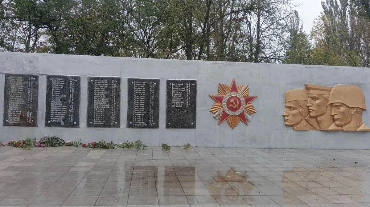 В Григорьевском СДК почтили память героев-освободителей В Григорьевском СДК почтили память героев-освободителей